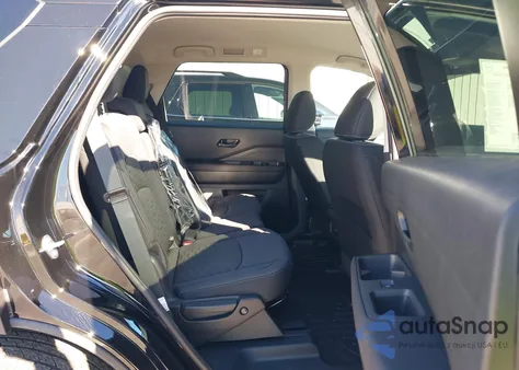 2025 Nissan Pathfinder Sv 4Wd z USA, uszkodzony, nr VIN 5N1DR3BC4SC312562